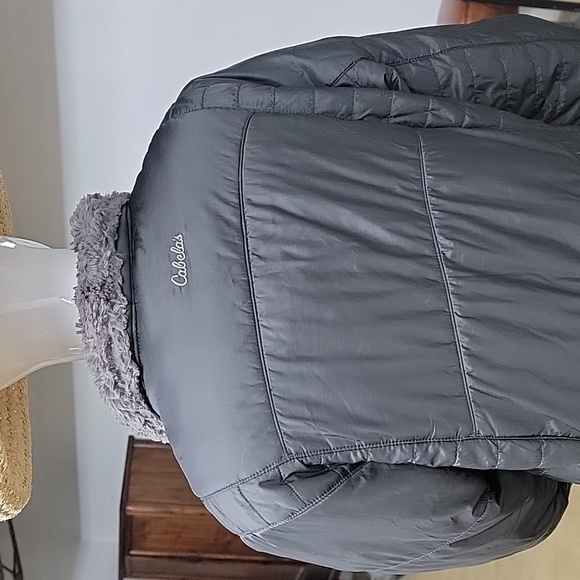 Cabela's Puffer Water Resistant Primaloft Faux Fur Lined Lightweight Size Large - Picture 7 of 15